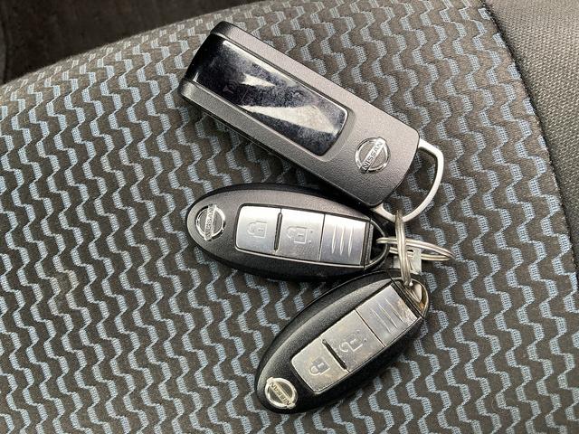 ノート Ｘ　ＦＯＵＲ　４ＷＤ　車検２年　ナビ　バックカメラ　Ｂｌｕｅｔｏｏｔｈ　ＴＶ　スマートキー　ドライブレコーダー　エンジンスターター　アルミ（47枚目）