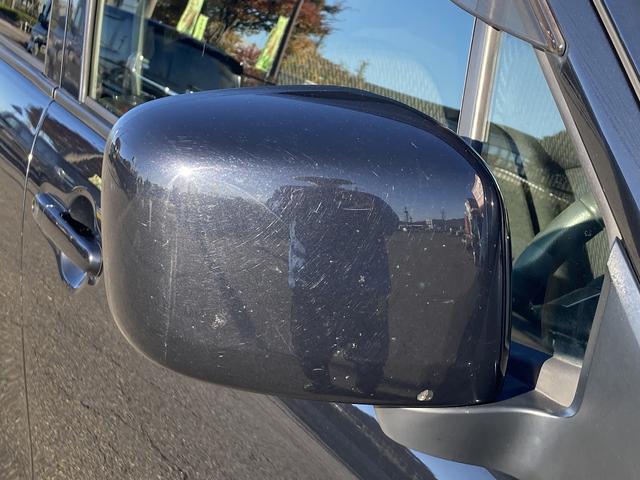 カーナビ、ＥＴＣ、スタッドレスタイヤ、新品はもちろん中古でのご用意も可能です！