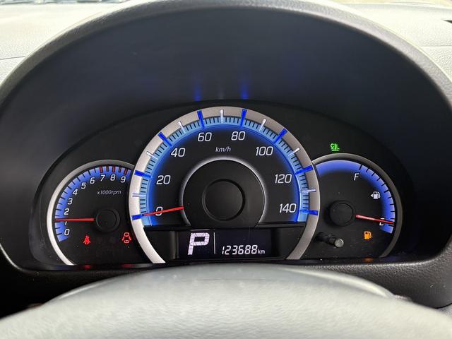 スペーシアカスタム ＴＳ　レーダーブレーキサポート　４ＷＤ　車検２年　ターボ　ナビ　スマートキー　ＣＤ　ＤＶＤ　アイドリングストップ　両側電動スライドドア（10枚目）