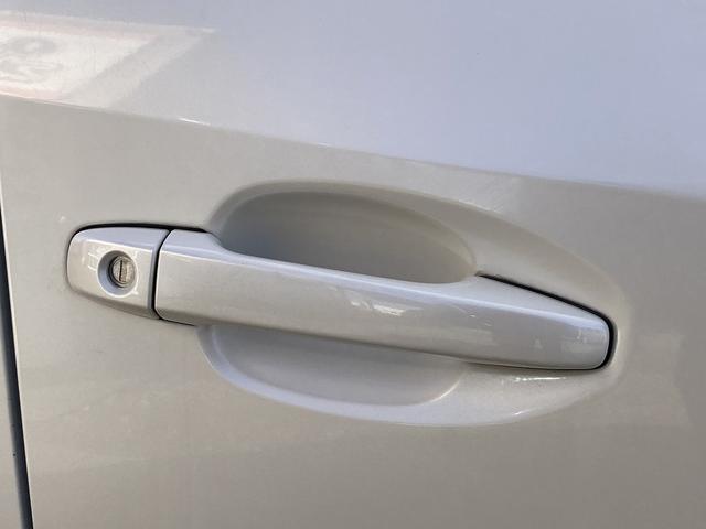 インプレッサスポーツ ２．０ｉアイサイト　４ＷＤ　車検２年　パドルシフト　クルーズコントロール　キーレス　オートエアコン　アイドリングストップ　横滑り防止装置　アルミ（13枚目）