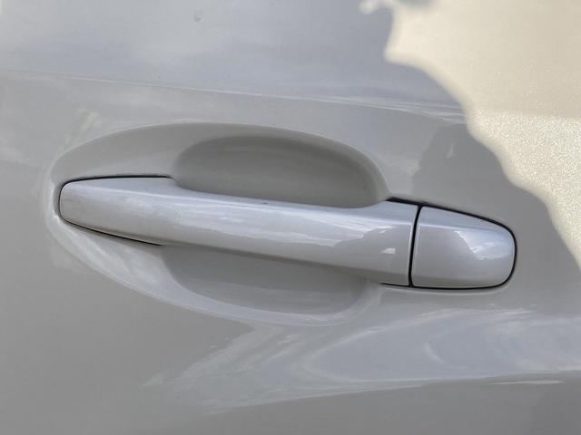 インプレッサスポーツ ２．０ｉアイサイト　４ＷＤ　車検２年　パドルシフト　クルーズコントロール　キーレス　オートエアコン　アイドリングストップ　横滑り防止装置　アルミ（15枚目）