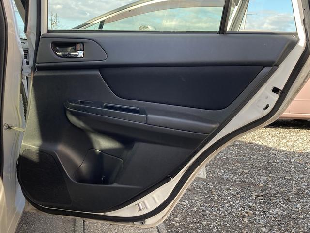 インプレッサスポーツ ２．０ｉアイサイト　４ＷＤ　車検２年　パドルシフト　クルーズコントロール　キーレス　オートエアコン　アイドリングストップ　横滑り防止装置　アルミ（19枚目）