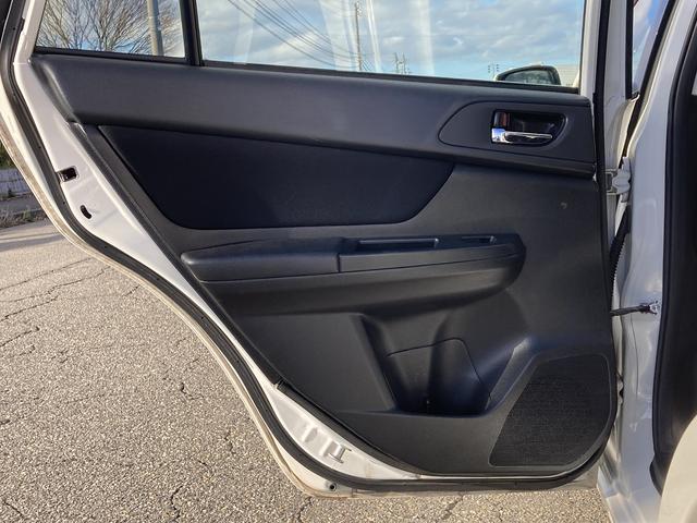 インプレッサスポーツ ２．０ｉアイサイト　４ＷＤ　車検２年　パドルシフト　クルーズコントロール　キーレス　オートエアコン　アイドリングストップ　横滑り防止装置　アルミ（20枚目）