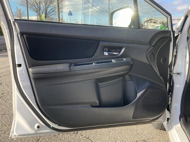 インプレッサスポーツ ２．０ｉアイサイト　４ＷＤ　車検２年　パドルシフト　クルーズコントロール　キーレス　オートエアコン　アイドリングストップ　横滑り防止装置　アルミ（21枚目）