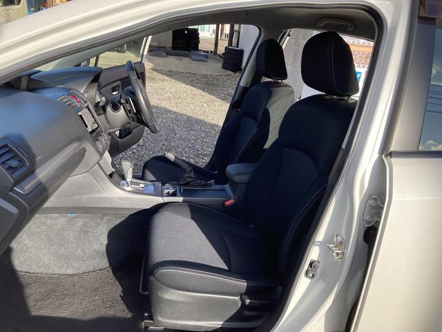 インプレッサスポーツ ２．０ｉアイサイト　４ＷＤ　車検２年　パドルシフト　クルーズコントロール　キーレス　オートエアコン　アイドリングストップ　横滑り防止装置　アルミ（25枚目）