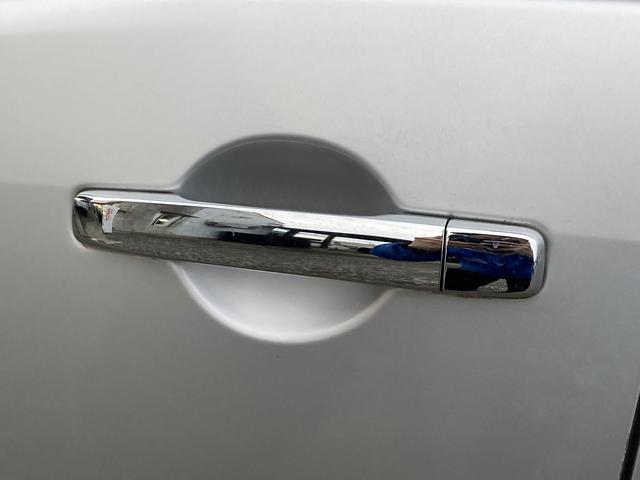 セレナ 20S 自社 ローン 車検2年 ナビ バックカメラ Bluetooth付き オートエアコン オートライト フリップダウン キーレス アルミ クルーズコントロール(20枚目)