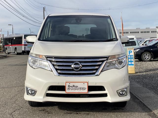 セレナ ハイウェイスター　Ｖセレクション＋セーフティＩＩ　車検２年　ナビ　Ｂｌｕｅｔｏｏｔｈ付き　バックカメラ　全方位カメラ　クルーズコントロール　フリップダウン　レーンキープアシスト　アイドリングストップ　ＥＴＣ　横滑り防止装置（2枚目）