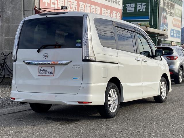 セレナ ハイウェイスター　Ｖセレクション＋セーフティＩＩ　車検２年　ナビ　Ｂｌｕｅｔｏｏｔｈ付き　バックカメラ　全方位カメラ　クルーズコントロール　フリップダウン　レーンキープアシスト　アイドリングストップ　ＥＴＣ　横滑り防止装置（6枚目）