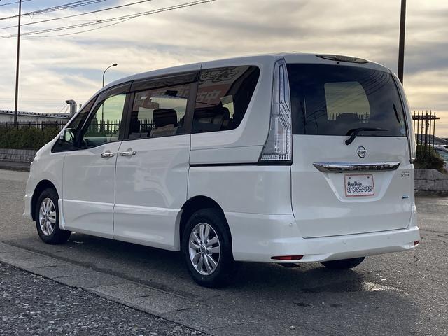 セレナ ハイウェイスター　Ｖセレクション＋セーフティＩＩ　車検２年　ナビ　Ｂｌｕｅｔｏｏｔｈ付き　バックカメラ　全方位カメラ　クルーズコントロール　フリップダウン　レーンキープアシスト　アイドリングストップ　ＥＴＣ　横滑り防止装置（8枚目）