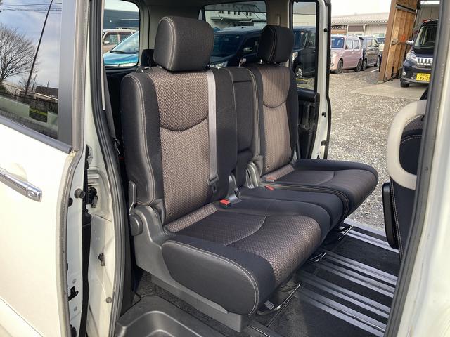 セレナ ハイウェイスター　Ｖセレクション＋セーフティＩＩ　車検２年　ナビ　Ｂｌｕｅｔｏｏｔｈ付き　バックカメラ　全方位カメラ　クルーズコントロール　フリップダウン　レーンキープアシスト　アイドリングストップ　ＥＴＣ　横滑り防止装置（23枚目）