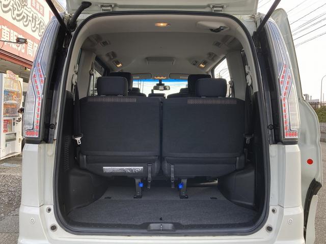 セレナ ハイウェイスター　Ｖセレクション＋セーフティＩＩ　車検２年　ナビ　Ｂｌｕｅｔｏｏｔｈ付き　バックカメラ　全方位カメラ　クルーズコントロール　フリップダウン　レーンキープアシスト　アイドリングストップ　ＥＴＣ　横滑り防止装置（28枚目）