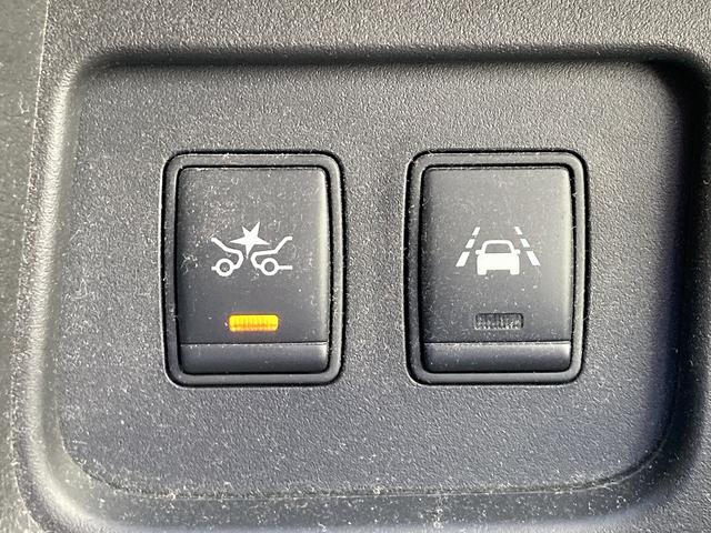 セレナ ハイウェイスター　Ｖセレクション＋セーフティＩＩ　車検２年　ナビ　Ｂｌｕｅｔｏｏｔｈ付き　バックカメラ　全方位カメラ　クルーズコントロール　フリップダウン　レーンキープアシスト　アイドリングストップ　ＥＴＣ　横滑り防止装置（47枚目）