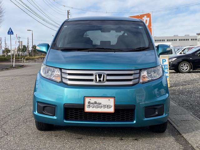 フリードスパイク Ｇ　ジャストセレクション　車検２年　ナビ　Ｂｌｕｅｔｏｏｔｈ付き　バックカメラ　オートエアコン　オートライト　ＥＴＣ　横滑り防止装置　片側電動スライドドア　キーレス　アルミホイール（2枚目）