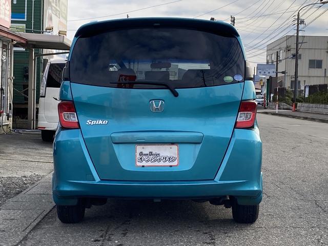 フリードスパイク Ｇ　ジャストセレクション　車検２年　ナビ　Ｂｌｕｅｔｏｏｔｈ付き　バックカメラ　オートエアコン　オートライト　ＥＴＣ　横滑り防止装置　片側電動スライドドア　キーレス　アルミホイール（7枚目）