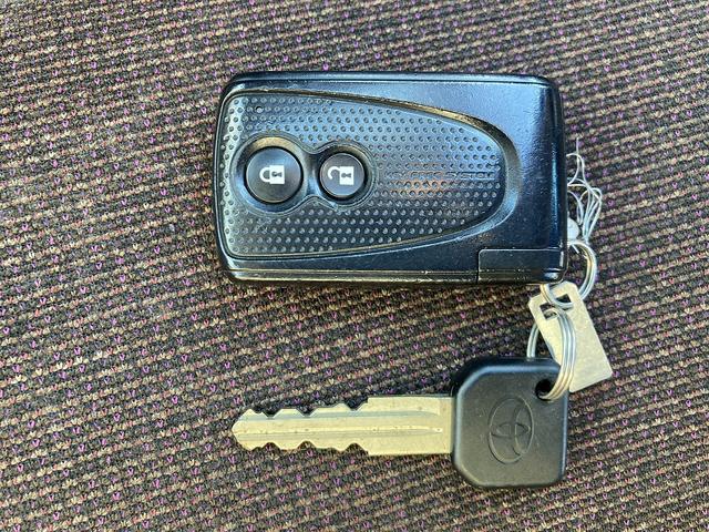 パッソ プラスハナ　車検２年　ナビ　Ｂｌｕｅｔｏｏｔｈ付き　バックカメラ　ＥＴＣ　オートエアコン　フォグランプ　横滑り防止装置　キーレス　パワステ　ベンチシート（50枚目）