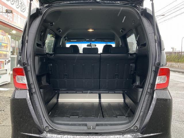 ���Ђ̕��őS�Ԏ��^�]���s���Ă���܂��B