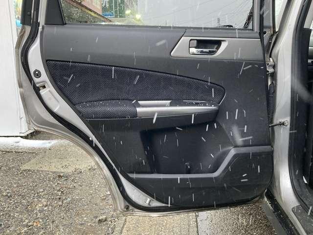 ���s���ȓ_�ȂǍׂ������k���h���h���Ή������Ē����܂��̂ł��C�y�ɂ��\���t���������B