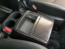 ２５０ハイウェイスター　車検整備付　寒冷地仕様　スマートキー　キーレス　ＨＩＤ　オットマン　ウォークスルー　３列シート　フルフラット（50枚目）