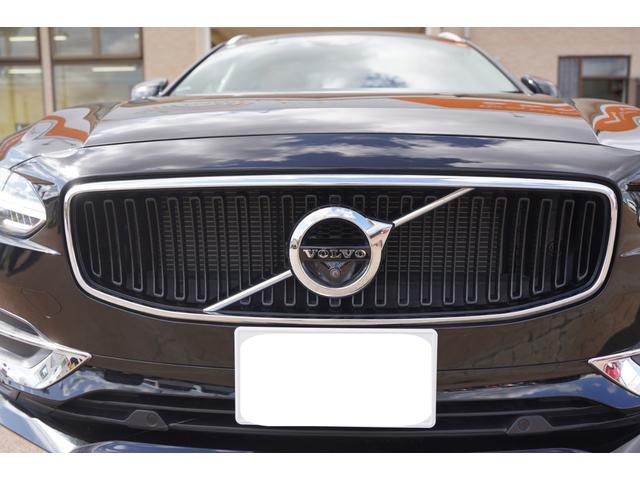 Ｖ９０ Ｔ５　モメンタム　純正１８インチアルミ夏タイヤ・冬タイヤ　黒革シート　前席パワーシート　前席シートヒーター　全周囲カメラ　レーダークルーズコントロール　コーナーセンサー　スマートキー　デュアルオートエアコン　ＬＥＤ（19枚目）