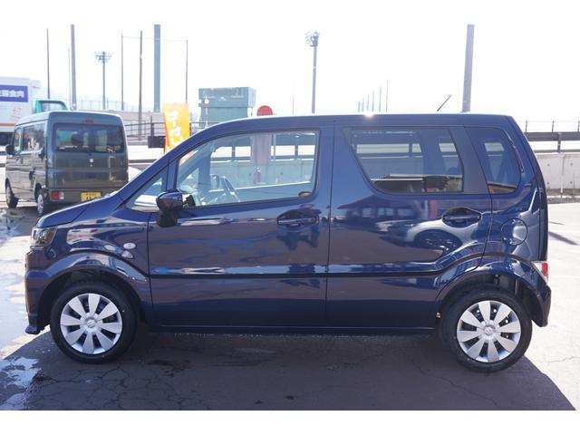 ワゴンＲ ＺＬ　届出済未使用車　デュアルセンサーブレーキサポートＩＩ　レーンアシスト　クリアランスソナー　踏み間違い防止　先行車発進　ＬＥＤヘッドライト　オートマチックハイビーム　シートヒーター（8枚目）