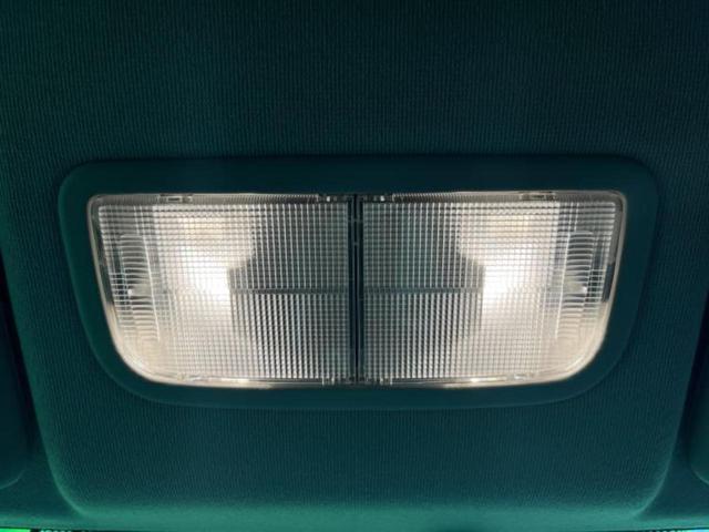 フィットシャトル １５Ｘ　純正　ＳＤナビ／シート　ハーフレザー／ヘッドランプ　ＨＩＤ／ＥＴＣ／ＡＢＳ／横滑り防止装置／ワンセグＴＶ／ＤＶＤ／エアバッグ　運転席／エアバッグ　助手席／エアバッグ　サイド　ＤＶＤ再生（30枚目）