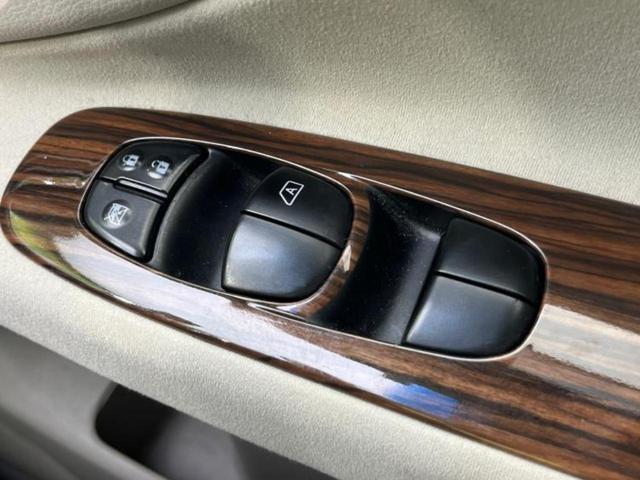 セレナ ２０Ｇ　ＨＶアドバンスドセーフティパッケージ　保証書／純正　ＳＤナビ／衝突安全装置／両側電動スライドドア／全方位モニター／車線逸脱防止支援システム／シート　ハーフレザー／Ｂｌｕｅｔｏｏｔｈ接続／ＥＴＣ／ＥＢＤ付ＡＢＳ／横滑り防止装置　全周囲カメラ（26枚目）