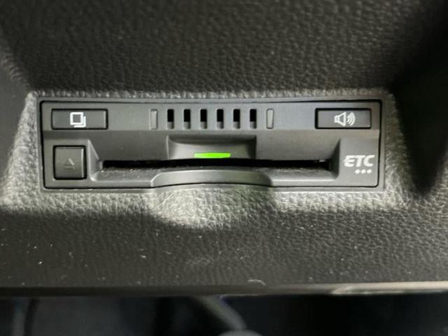 ヤリスクロス 4WDハイブリッドZ 純正エアロ/保証書/純正 8インチ SDナビ/衝突安全装置/シートヒーター/車線逸脱防止支援システム/シート ハーフレザー/ヘッドランプ LED/Bluetooth接続/ETC/EBD付ABS 4WD(17枚目)