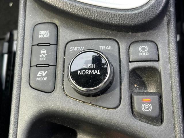 ヤリスクロス 4WDハイブリッドZ 純正エアロ/保証書/純正 8インチ SDナビ/衝突安全装置/シートヒーター/車線逸脱防止支援システム/シート ハーフレザー/ヘッドランプ LED/Bluetooth接続/ETC/EBD付ABS 4WD(25枚目)