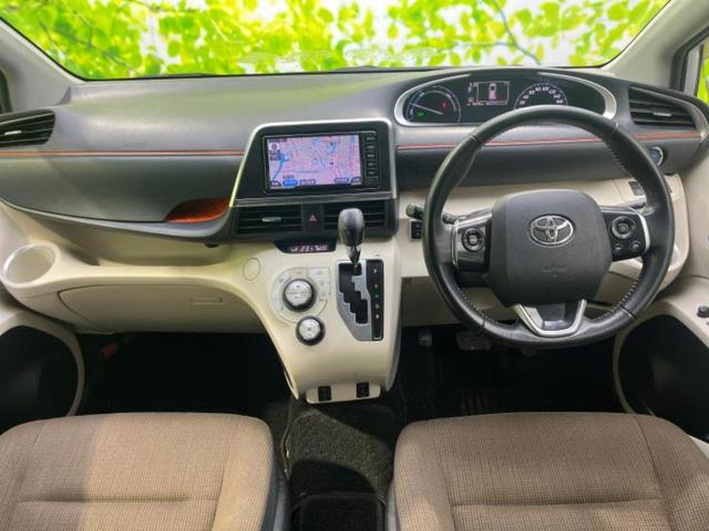 シエンタ ハイブリッドG 新品タイヤ/保証書/純正 SDナビ/衝突安全装置/両側電動スライドドア/シートヒーター 前席/車線逸脱防止支援システム/ドライブレコーダー 前後/Bluetooth接続/ETC/ABS/横滑り防止装置(4枚目)