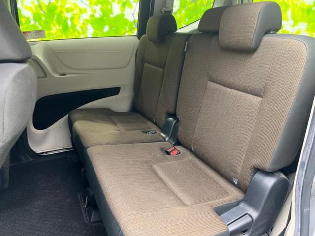 シエンタ ハイブリッドG 新品タイヤ/保証書/純正 SDナビ/衝突安全装置/両側電動スライドドア/シートヒーター 前席/車線逸脱防止支援システム/ドライブレコーダー 前後/Bluetooth接続/ETC/ABS/横滑り防止装置(6枚目)