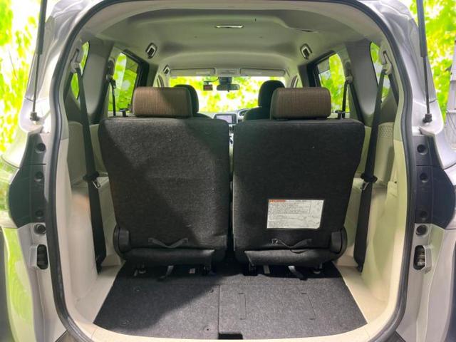 シエンタ ハイブリッドG 新品タイヤ/保証書/純正 SDナビ/衝突安全装置/両側電動スライドドア/シートヒーター 前席/車線逸脱防止支援システム/ドライブレコーダー 前後/Bluetooth接続/ETC/ABS/横滑り防止装置(7枚目)