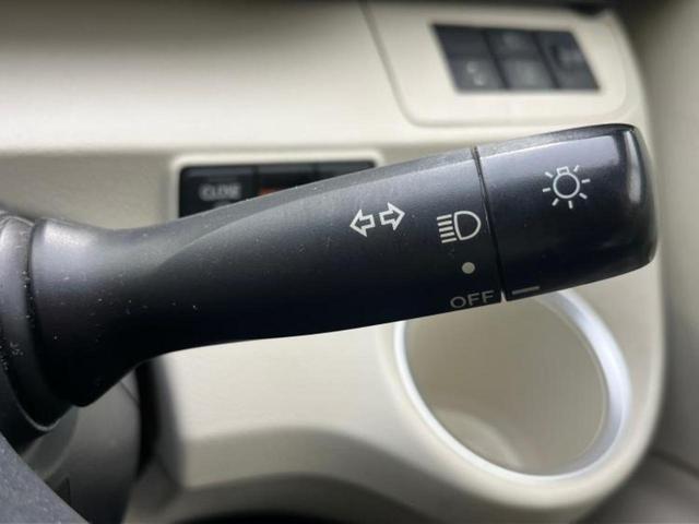 シエンタ ハイブリッドG 新品タイヤ/保証書/純正 SDナビ/衝突安全装置/両側電動スライドドア/シートヒーター 前席/車線逸脱防止支援システム/ドライブレコーダー 前後/Bluetooth接続/ETC/ABS/横滑り防止装置(14枚目)