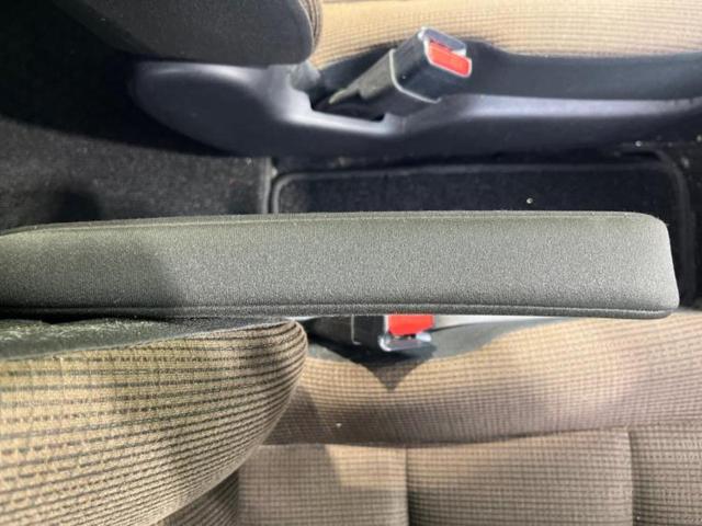 シエンタ ハイブリッドG 新品タイヤ/保証書/純正 SDナビ/衝突安全装置/両側電動スライドドア/シートヒーター 前席/車線逸脱防止支援システム/ドライブレコーダー 前後/Bluetooth接続/ETC/ABS/横滑り防止装置(39枚目)