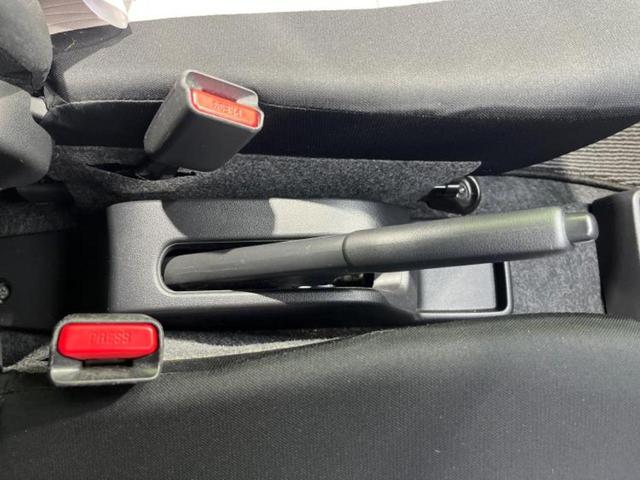 お車に合わせて無料保証以外にも、保証範囲、期間、距離を拡充させた有料保証もご用意しております！中古車の購入が初めてで不安・・・というお客様もご安心ください！