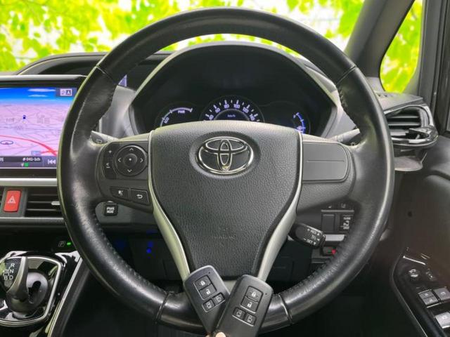 ヴォクシー ハイブリッドＺＳキラメキ　新品タイヤ／社外　１１インチ　メモリーナビ／フリップダウンモニター　社外　１２．８インチ／衝突安全装置／両側電動スライドドア／シートヒーター／車線逸脱防止支援システム　衝突被害軽減システム　ＤＶＤ再生（13枚目）