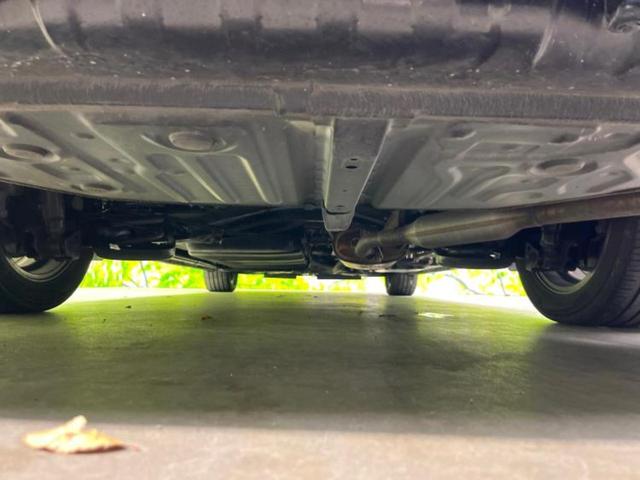 ヴォクシー ハイブリッドＺＳキラメキ　新品タイヤ／社外　１１インチ　メモリーナビ／フリップダウンモニター　社外　１２．８インチ／衝突安全装置／両側電動スライドドア／シートヒーター／車線逸脱防止支援システム　衝突被害軽減システム　ＤＶＤ再生（42枚目）