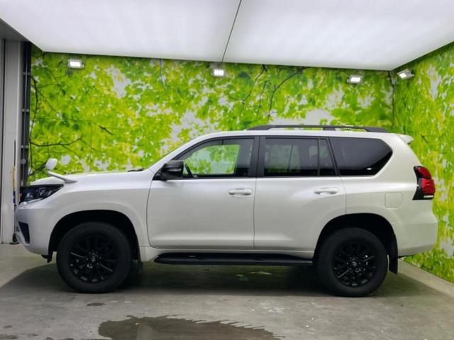 ランドクルーザープラド ４ＷＤ　ＴＸ　Ｌパッケージマットブラックエディション　保証書／社外　９インチ　ＳＤナビ／衝突安全装置／シートヒーター　前席／車線逸脱防止支援システム／シート　フルレザー／ヘッドランプ　ＬＥＤ／Ｂｌｕｅｔｏｏｔｈ接続／ＨＤＭＩ接続／ＥＴＣ２．０　革シート（2枚目）
