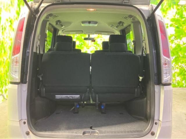 セレナ ２０Ｓ　新品タイヤ／保証書／純正　ＳＤナビ／フリップダウンモニター／ＥＴＣ／ＥＢＤ付ＡＢＳ／ワンセグＴＶ／エアバッグ　運転席／エアバッグ　助手席／パワーウインドウ／キーレスエントリー／オートエアコン（7枚目）