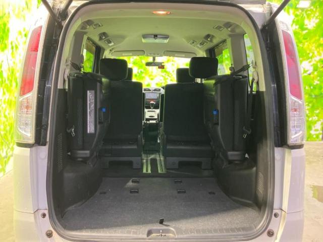 セレナ ２０Ｓ　新品タイヤ／保証書／純正　ＳＤナビ／フリップダウンモニター／ＥＴＣ／ＥＢＤ付ＡＢＳ／ワンセグＴＶ／エアバッグ　運転席／エアバッグ　助手席／パワーウインドウ／キーレスエントリー／オートエアコン（8枚目）