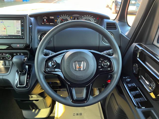 N-BOXカスタム L スマ-トキ- AC キーレスエントリー オートクルーズ LED コーナーセンサー Rカメラ 横滑防止装置 サイドカーテンエアバック ABS パワーステアリング ETC 盗難防止システム エアバッグ(15枚目)