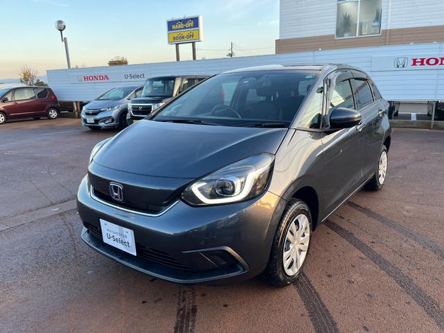 フィット e:HEVホーム リヤカメラ DVD再生可能 VSA サイドカーテンエアバック 前後ソナー スマートキ 踏み間違い防止 盗難防止装置 クルコン ETC車載器 パワーウィンドウ LEDヘッドライト(3枚目)