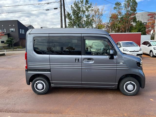 N-VAN+スタイル ファン・ホンダセンシング CMBS LEDヘットランプ 横滑り防止 PS PW 4WD車 Wエアバック 盗難防止 キーフリー 両側スライドドア オートエアコン スマートキー ABS エアバッグ(8枚目)