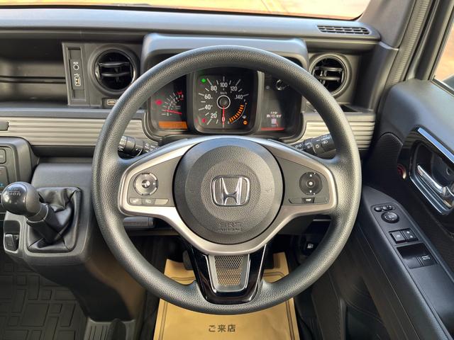 N-VAN+スタイル ファン・ホンダセンシング CMBS LEDヘットランプ 横滑り防止 PS PW 4WD車 Wエアバック 盗難防止 キーフリー 両側スライドドア オートエアコン スマートキー ABS エアバッグ(18枚目)