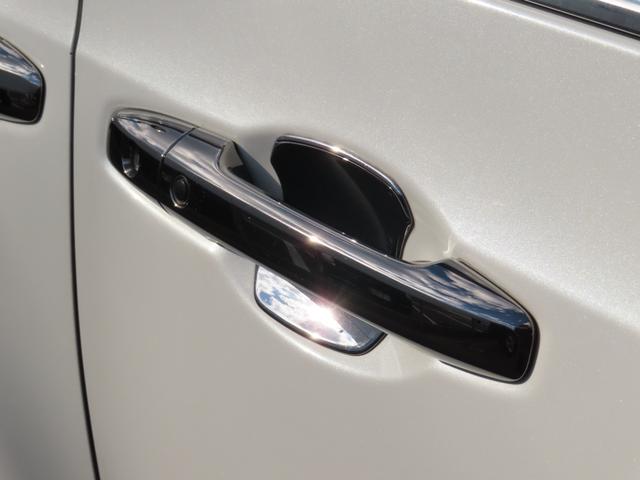 オデッセイ アブソルート・ホンダセンシング　Ｂカメラ　ＬＥＤライト　ドラレコ　オートクルーズコントロール　地デジ　電動シート　ＤＶＤ再生　スマートキー　４ＷＤ　ＥＴＣ　アイドリングストップ　オートエアコン（5枚目）