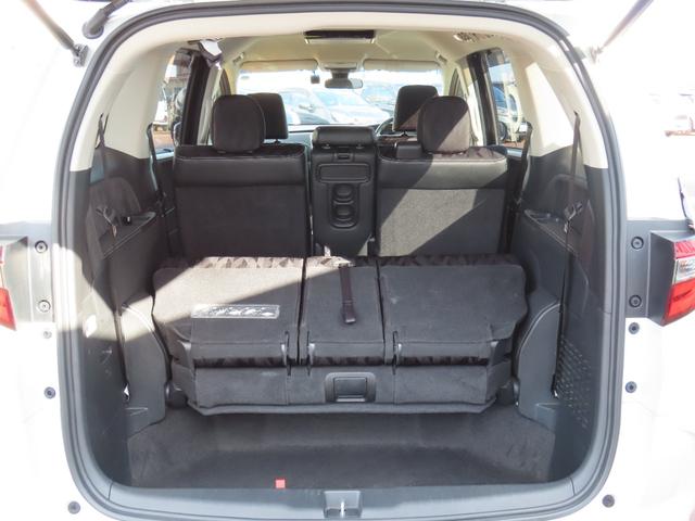 オデッセイ アブソルート・ホンダセンシング　Ｂカメラ　ＬＥＤライト　ドラレコ　オートクルーズコントロール　地デジ　電動シート　ＤＶＤ再生　スマートキー　４ＷＤ　ＥＴＣ　アイドリングストップ　オートエアコン（17枚目）