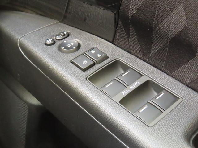 オデッセイ アブソルート・ホンダセンシング　Ｂカメラ　ＬＥＤライト　ドラレコ　オートクルーズコントロール　地デジ　電動シート　ＤＶＤ再生　スマートキー　４ＷＤ　ＥＴＣ　アイドリングストップ　オートエアコン（25枚目）