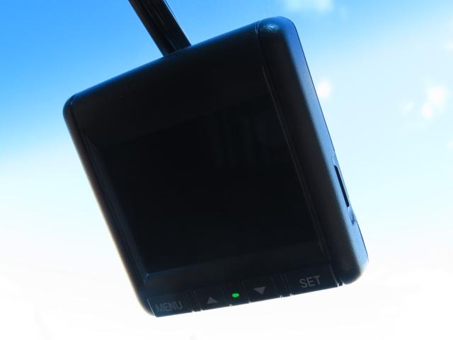 オデッセイ アブソルート・ホンダセンシング　Ｂカメラ　ＬＥＤライト　ドラレコ　オートクルーズコントロール　地デジ　電動シート　ＤＶＤ再生　スマートキー　４ＷＤ　ＥＴＣ　アイドリングストップ　オートエアコン（51枚目）