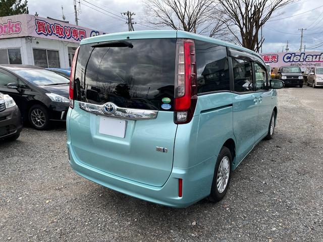 ノア ハイブリッドX 9inchナビ Bカメラ パワスラ ETC ドラレコ フルセグ Bluetooth オートエアコン デュアルエアコン アルミホイール プッシュスタート スマートキー 二列目シートアレンジ(16枚目)