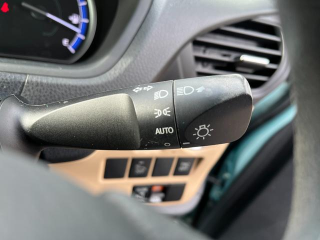 ノア ハイブリッドX 9inchナビ Bカメラ パワスラ ETC ドラレコ フルセグ Bluetooth オートエアコン デュアルエアコン アルミホイール プッシュスタート スマートキー 二列目シートアレンジ(41枚目)