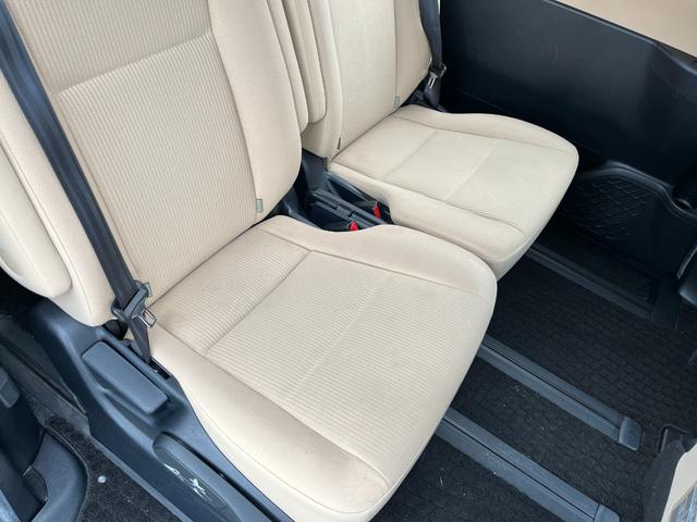 ノア ハイブリッドX 9inchナビ Bカメラ パワスラ ETC ドラレコ フルセグ Bluetooth オートエアコン デュアルエアコン アルミホイール プッシュスタート スマートキー 二列目シートアレンジ(65枚目)